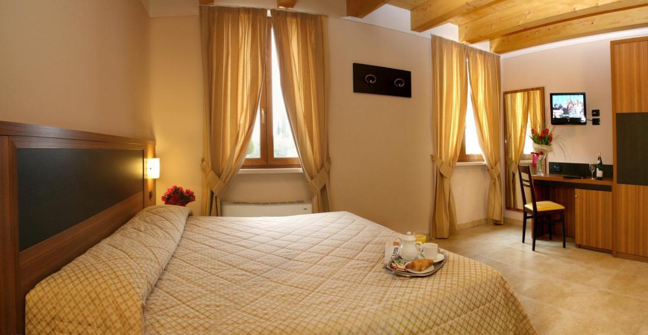 Bed and Breakfast La Zerla Бардоліно Номер фото